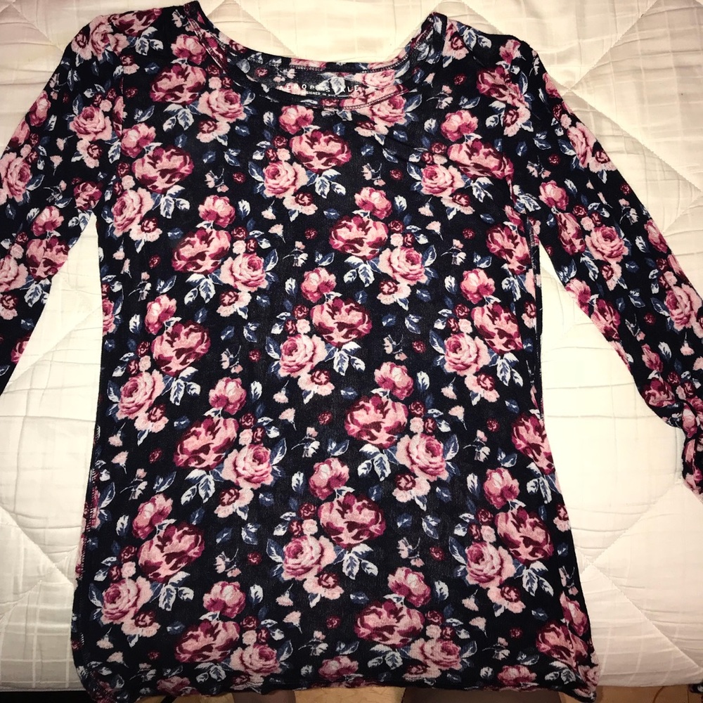 NEW long sleeve top